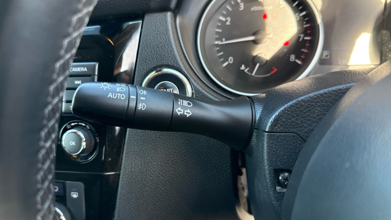 Nissan Qashqai 1.3 DiG-T 160 [157] N-Connecta 5dr DCT Glass Roof Petrol Hatchback